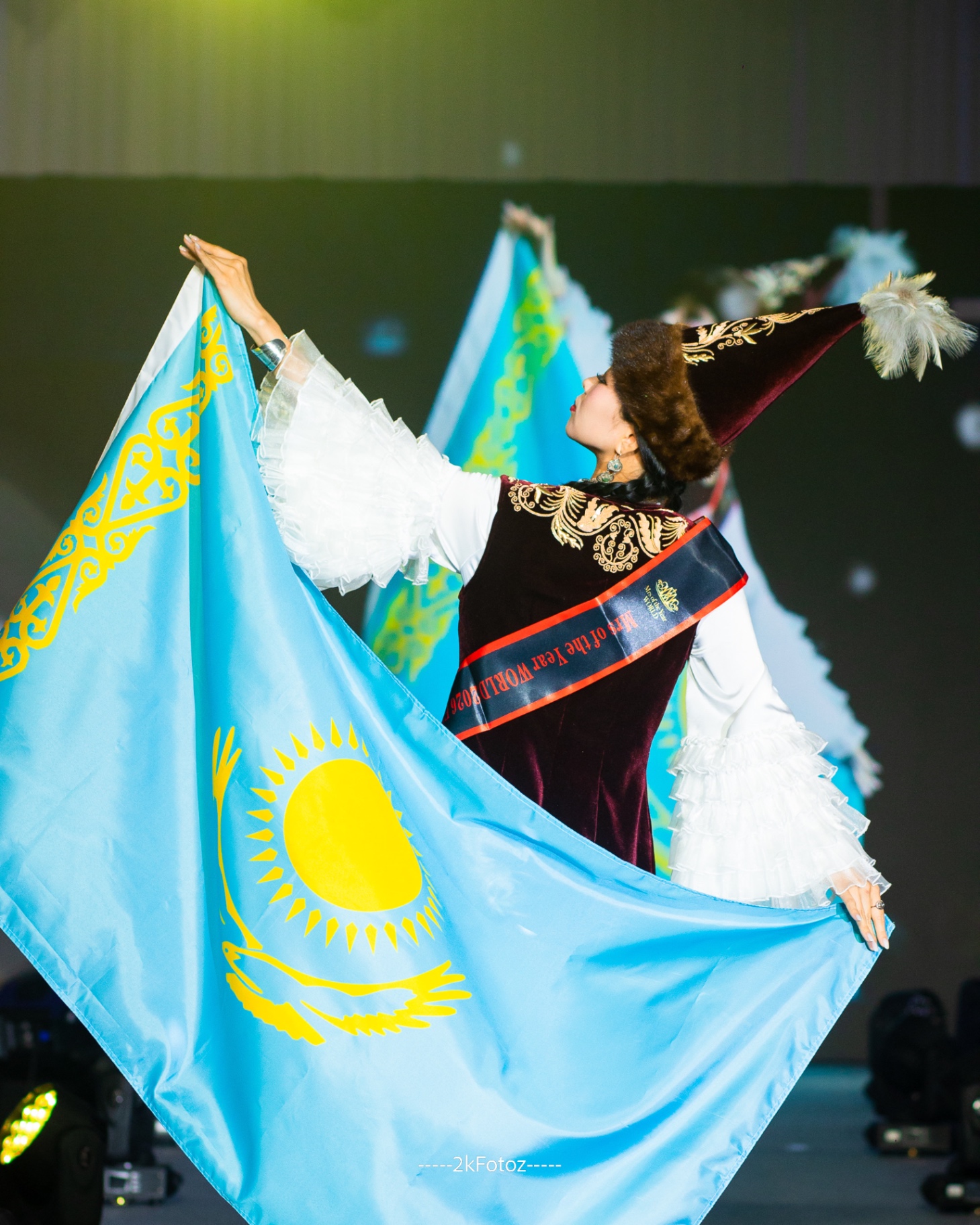 Mrs of the Year World 2026 カザフスタン代表ゲスト出演 国旗パフォーマンス(ニューオータニ東京)